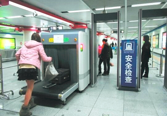 金属探测安检门为什么一般要和X光机配套使用？