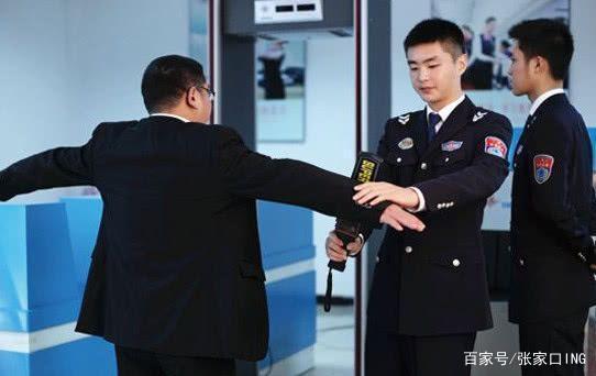 安检门厂家提醒：张家口乘火车进京需经过两次安检！
